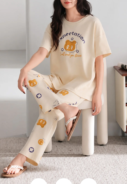 Off White Expectation printed night suit For her